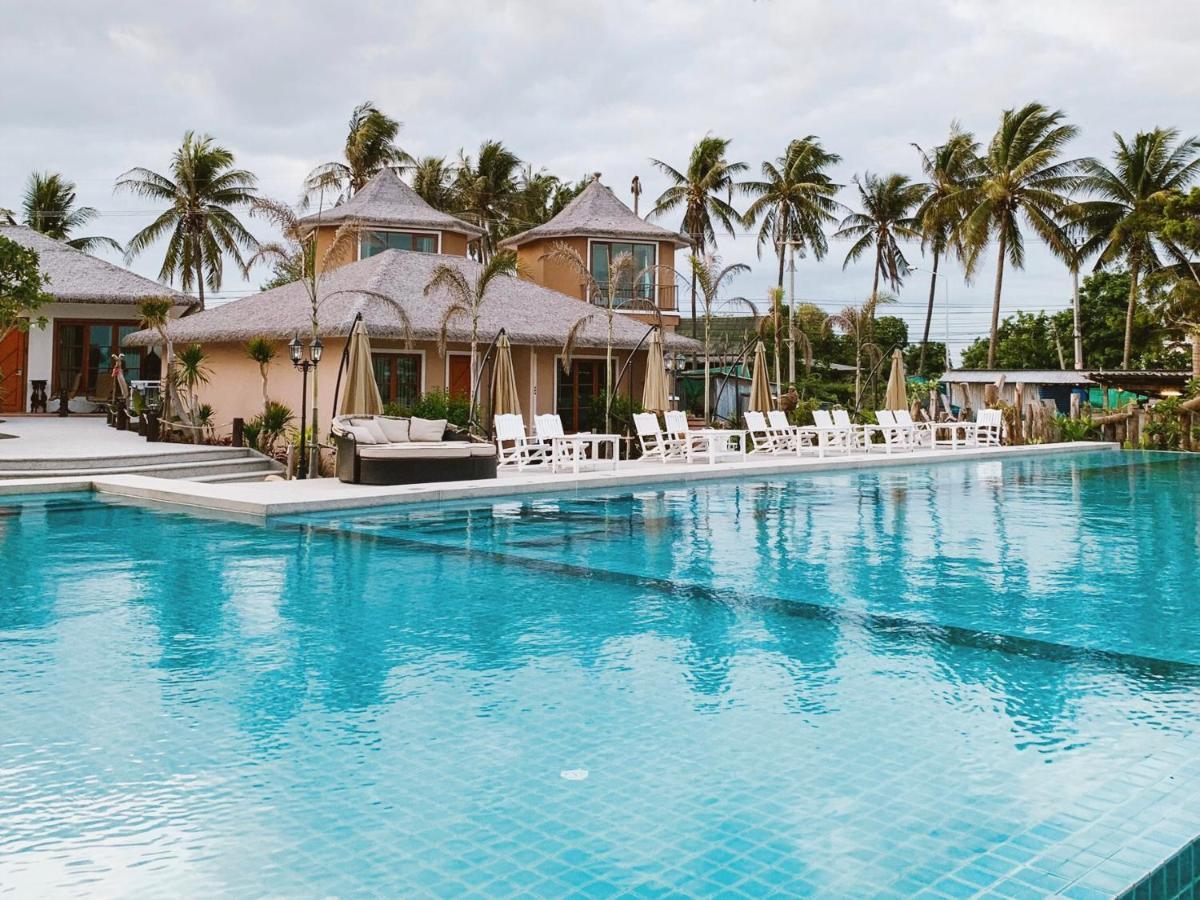 Seaman Resort Haad Chao Samran Bagian luar foto
