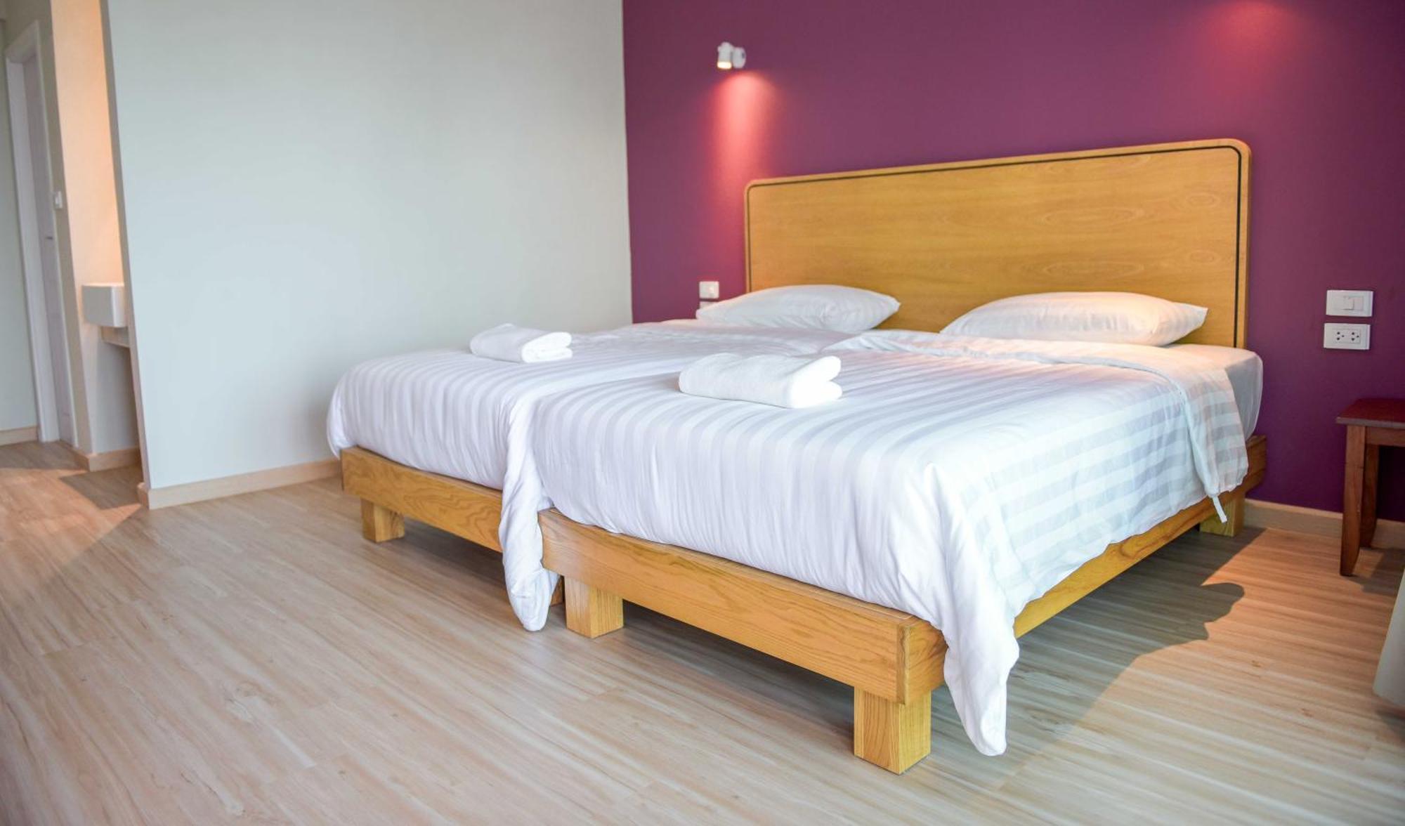 Seaman Resort Haad Chao Samran Bagian luar foto
