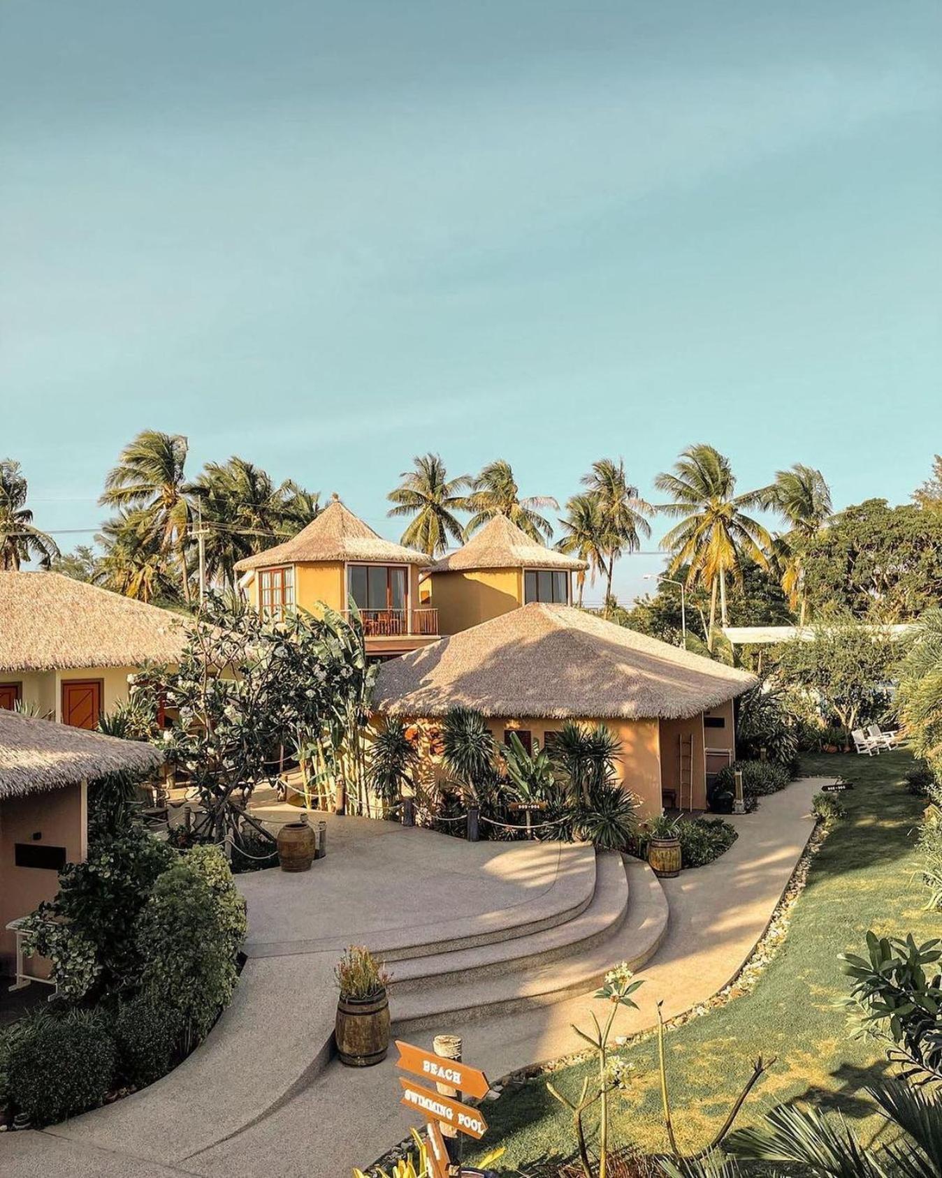 Seaman Resort Haad Chao Samran Bagian luar foto
