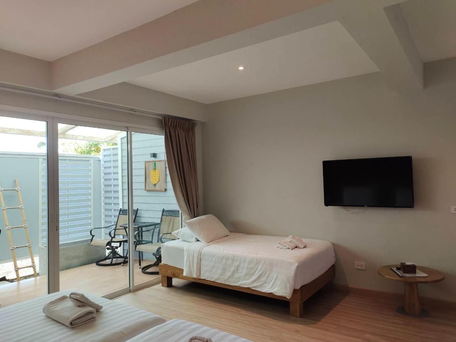 Seaman Resort Haad Chao Samran Bagian luar foto